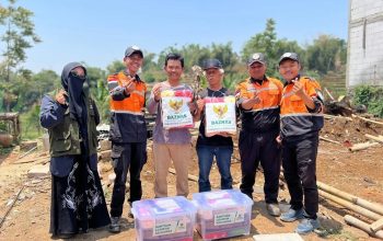 BAZNAS Kabupaten Bandung Salurkan Bantuan Logistik bagi Korban Kebakaran di Arjasari