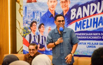 Aksi Bandung Melihat, Hailuki Berbagi Kacamata Gratis