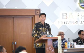 OJK Buka Akses Pembiayaan Rp456,5 Miliar untuk 4.565 Peternak Ayam Jabar