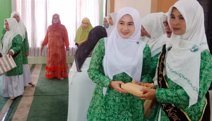 Ciceu Susilawati Motivasi Kader Fatayat Rancaekek untuk Terus Bergerak dan Berkhidmat